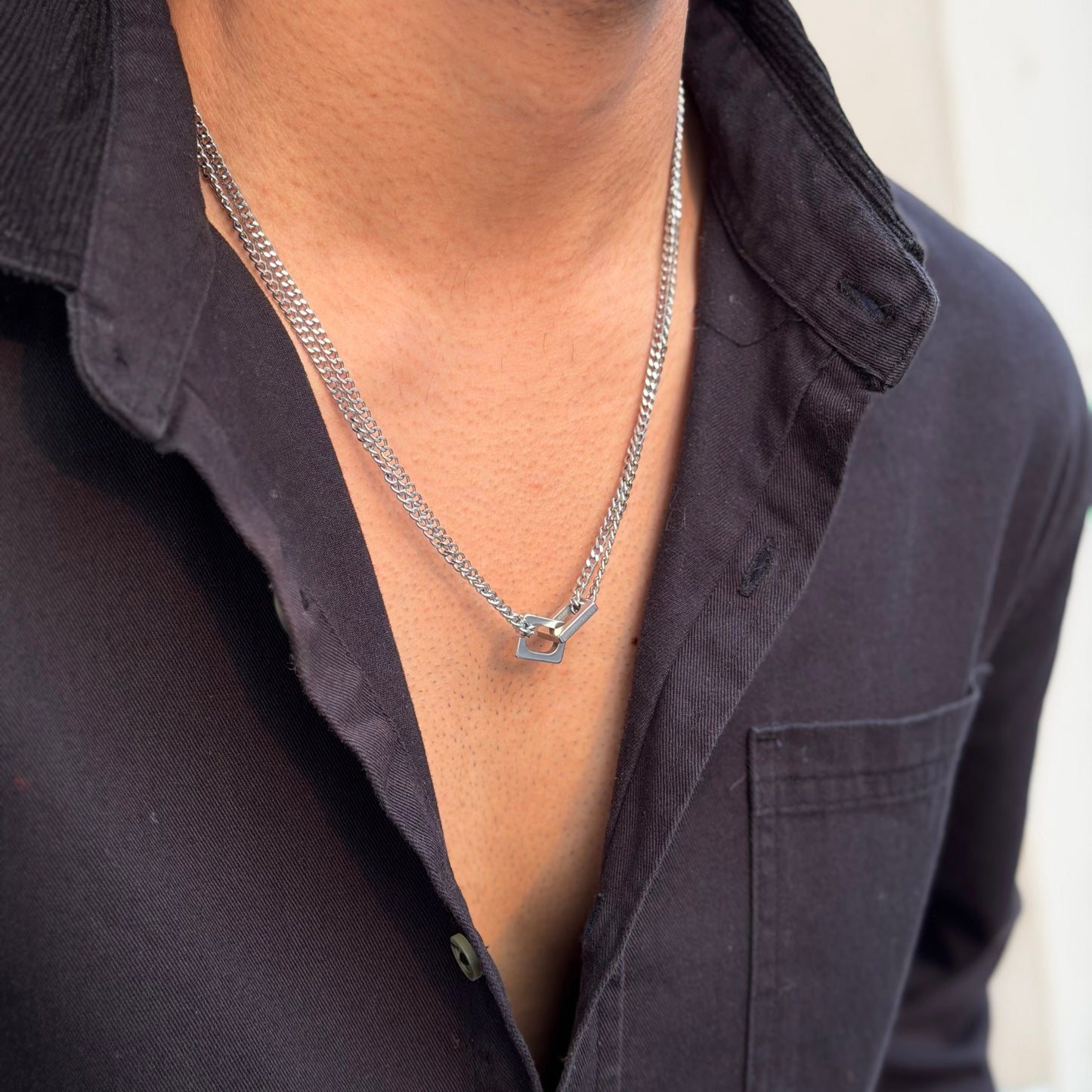 BOLT LINK DOUBLE CHAIN