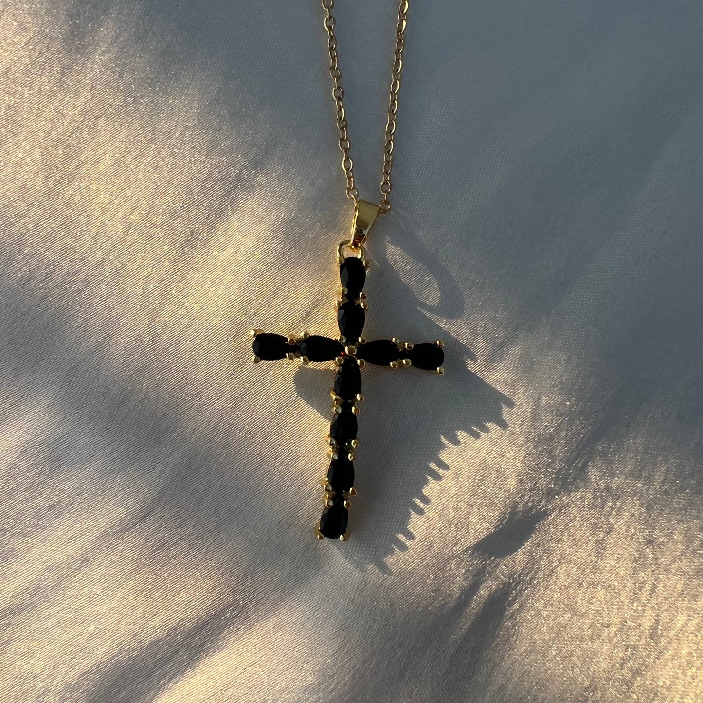 Black Unisex Cross Pendant Neckchain