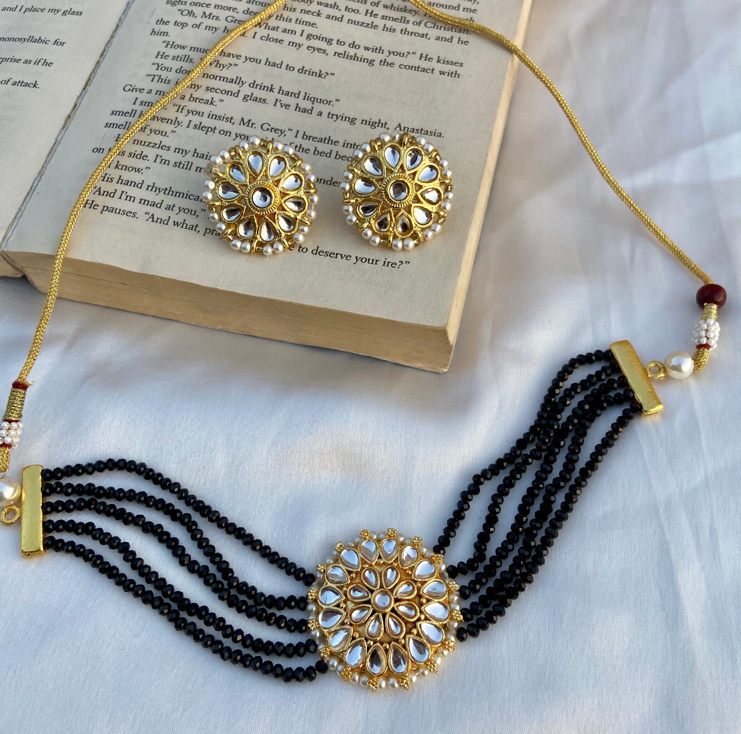 Meenakari Black choker set