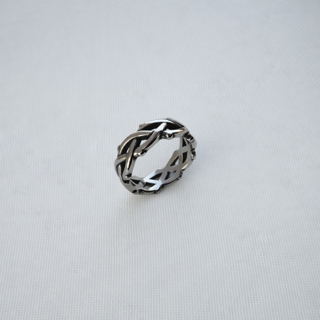 THORNS UNISEX BAND RING