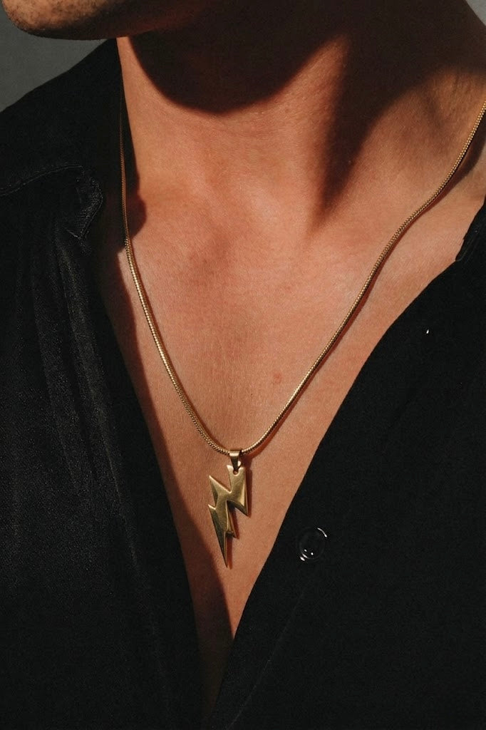 18K Gold Plated Thunder Bot Unisex Neckchain – ILLUNIQ