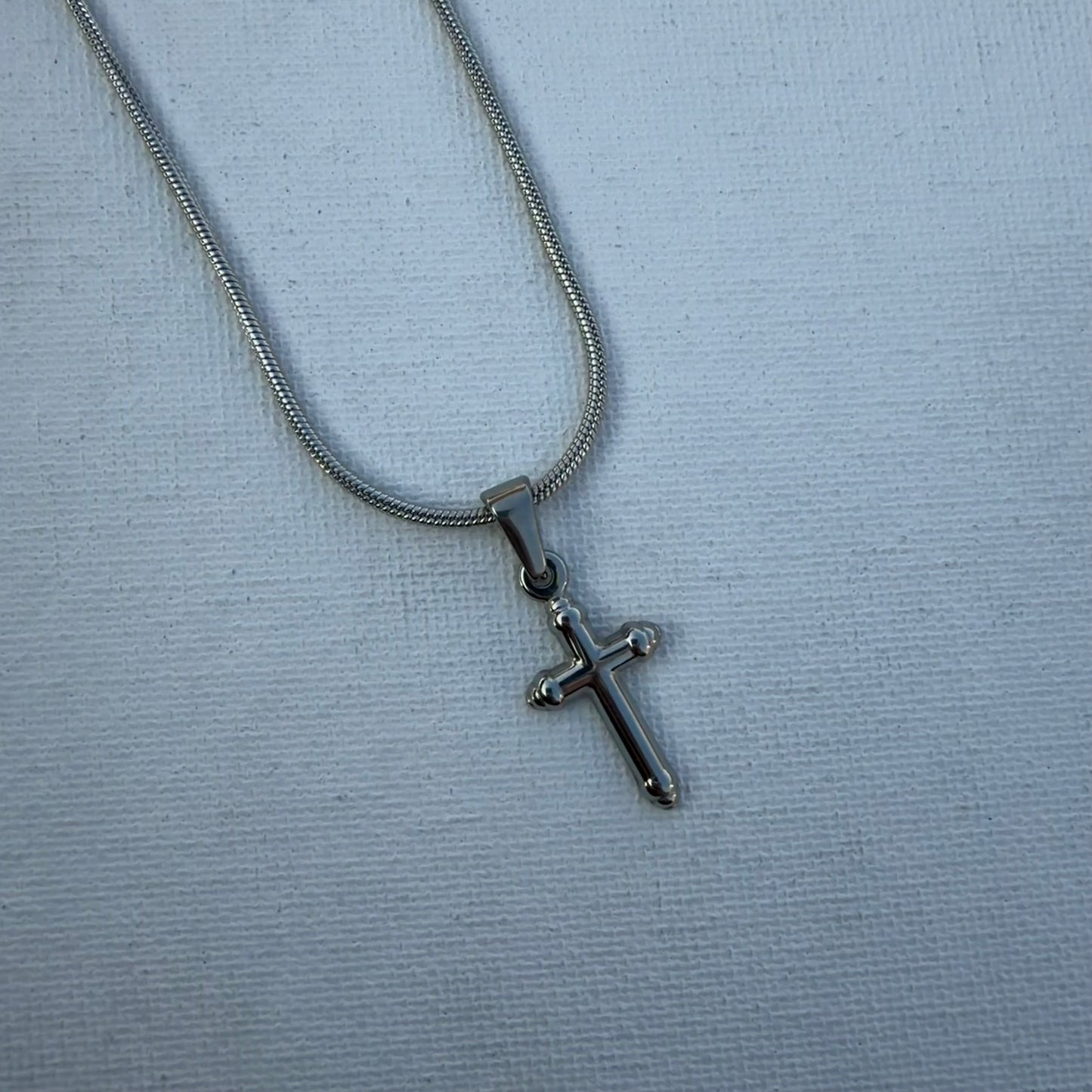 SILVER CROSS UNISEX CHAIN