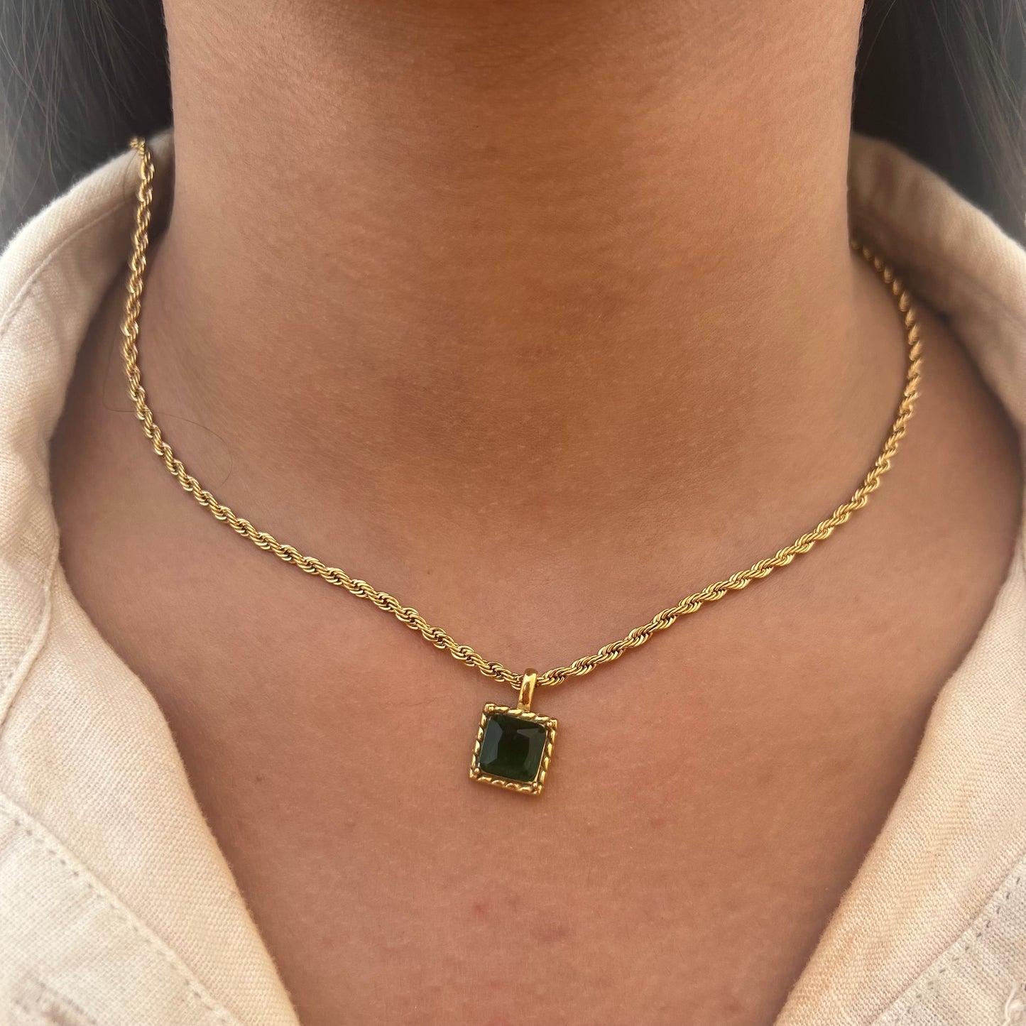 Emerald Unisex Neckchain