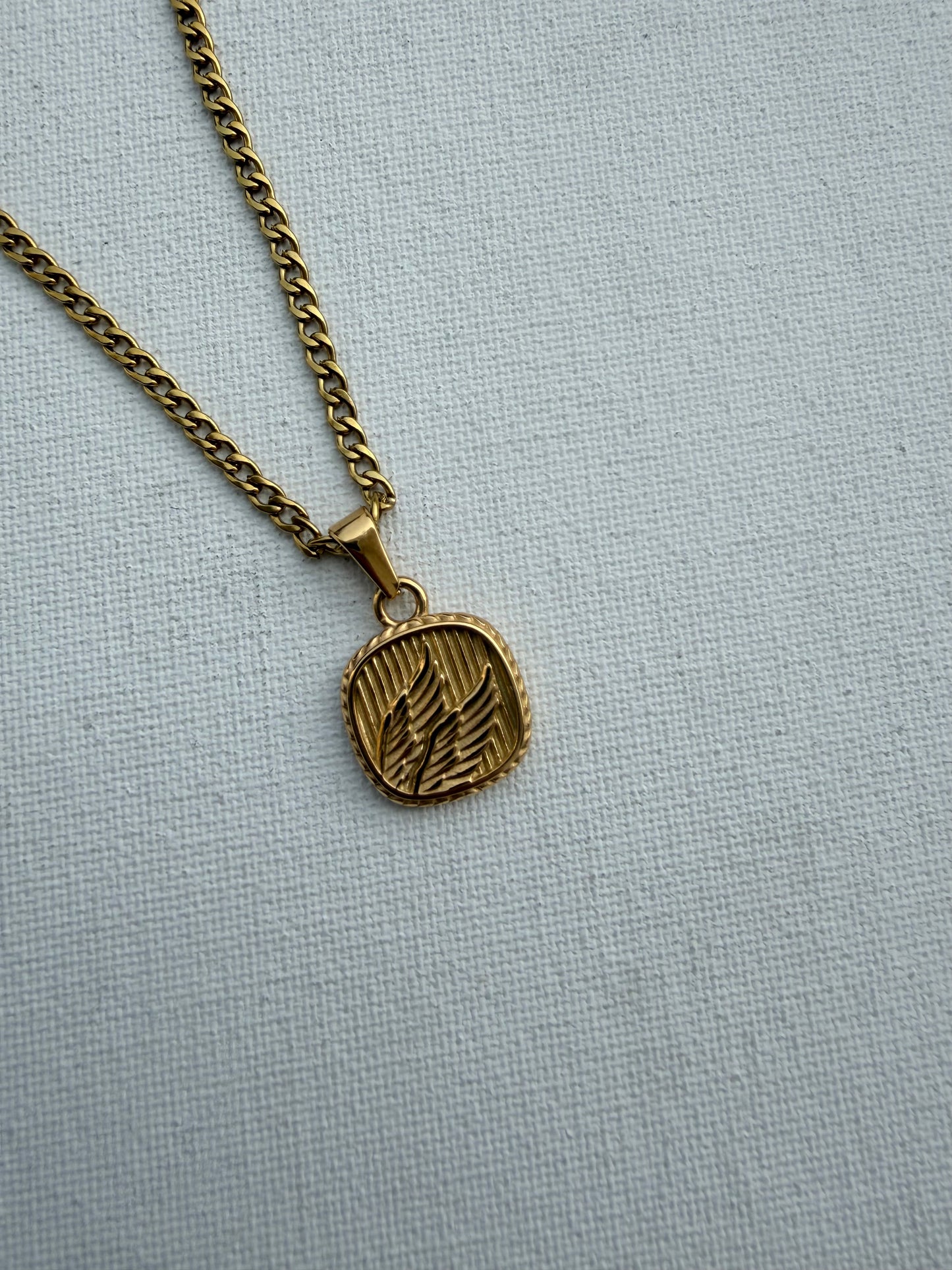 Raven Wings Unisex Neck chain