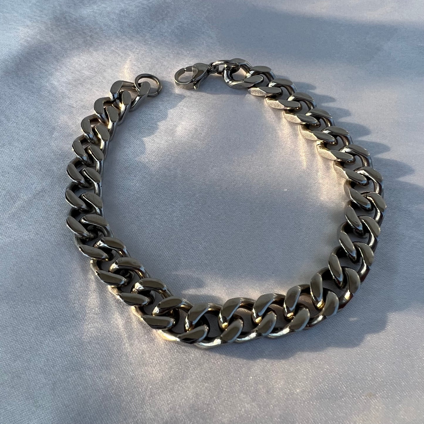 Linkup Sliver Unisex Bracelet