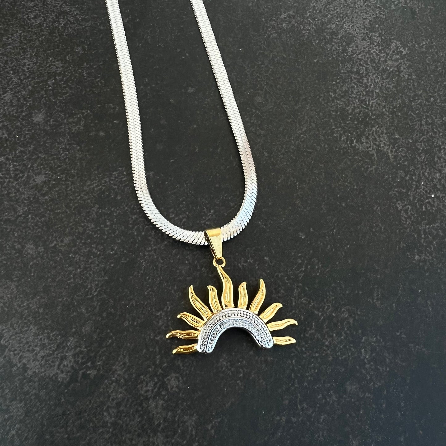 Sun Rays Silver Unisex Neckchain