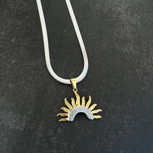 Sun Rays Silver Unisex Neckchain