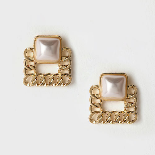 Pearl Earring