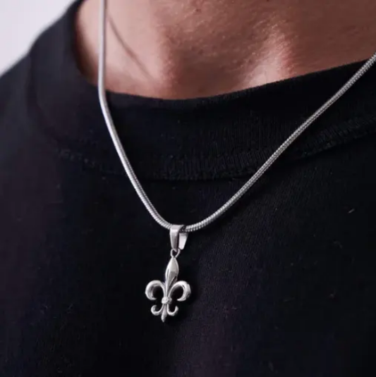 FLEUR DE LIS NECKCHAIN
