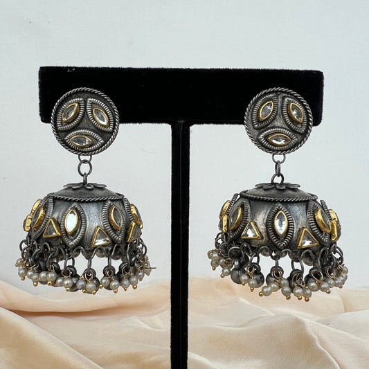 Oxidised Jhumka with Kundan