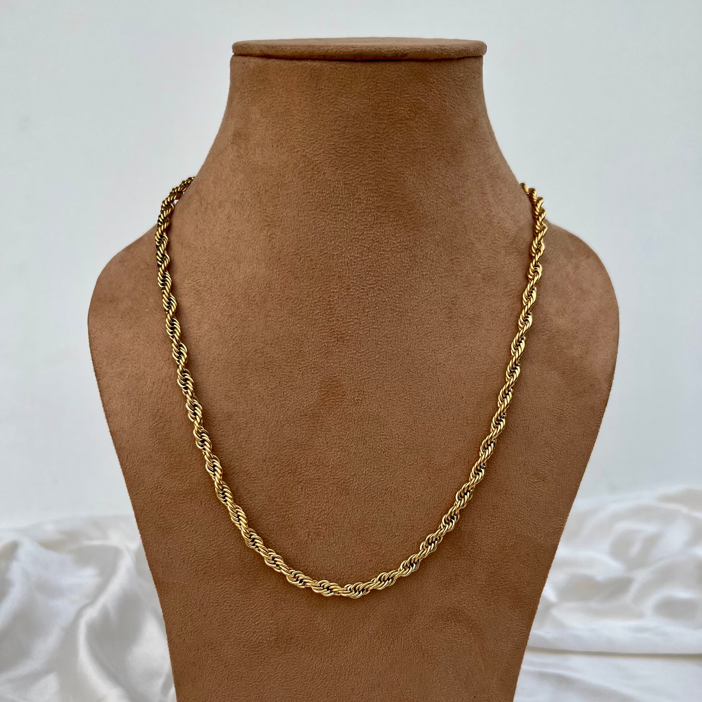 Twisted Unisex Neckchain