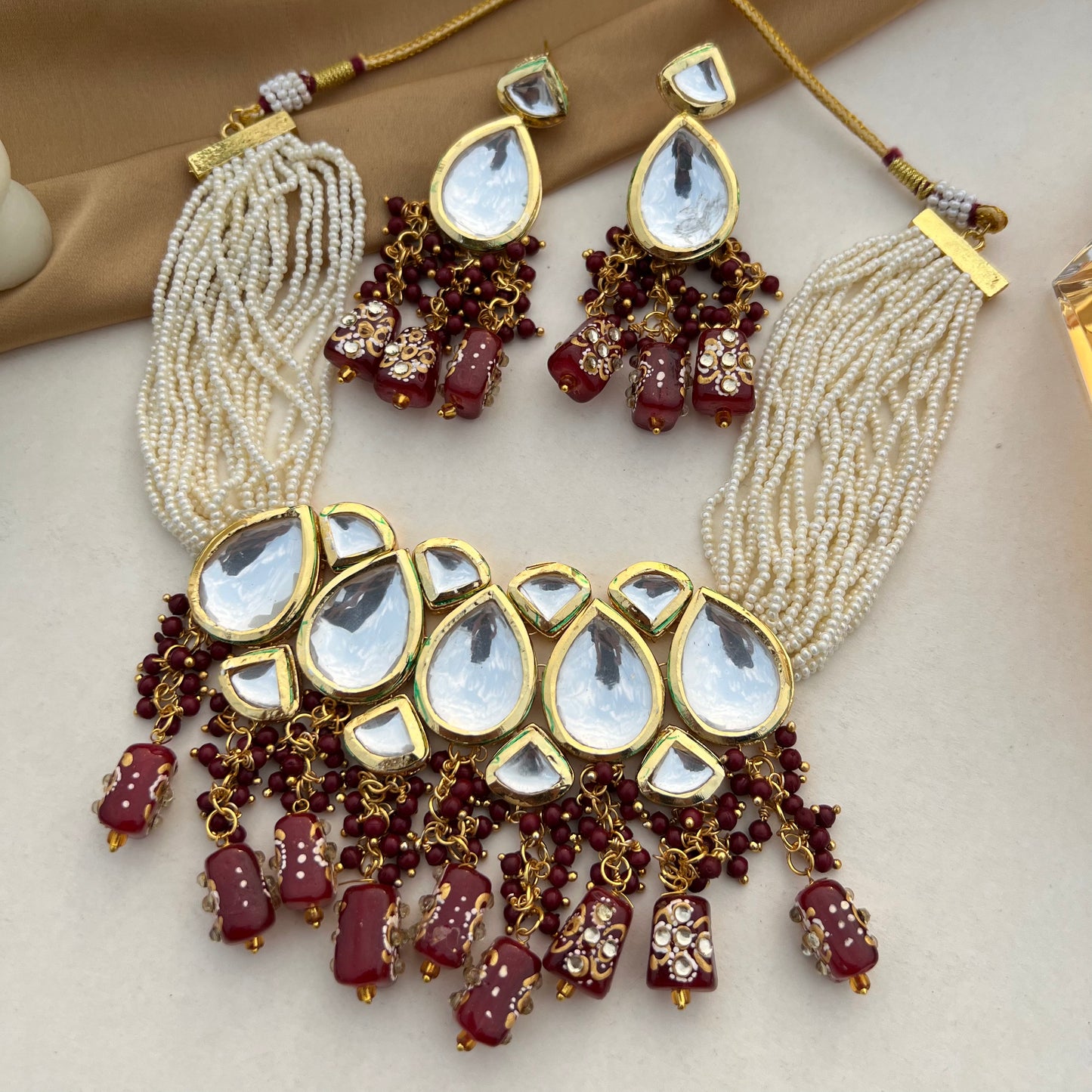 Maroon Gold Tone Kundan Choker Set